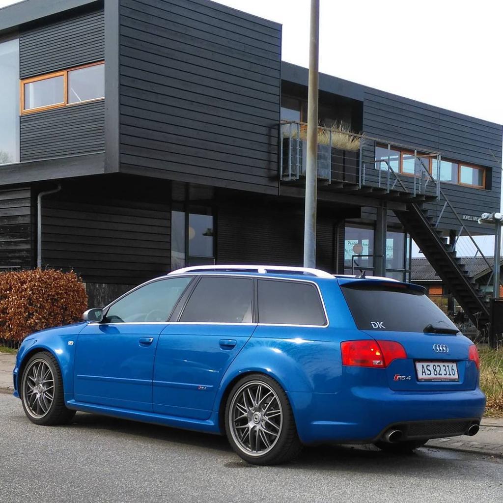683012AUDIRS43409.jpg
