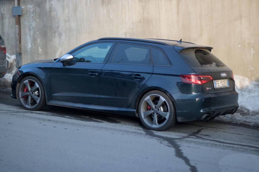 684347RS38V1995.jpg