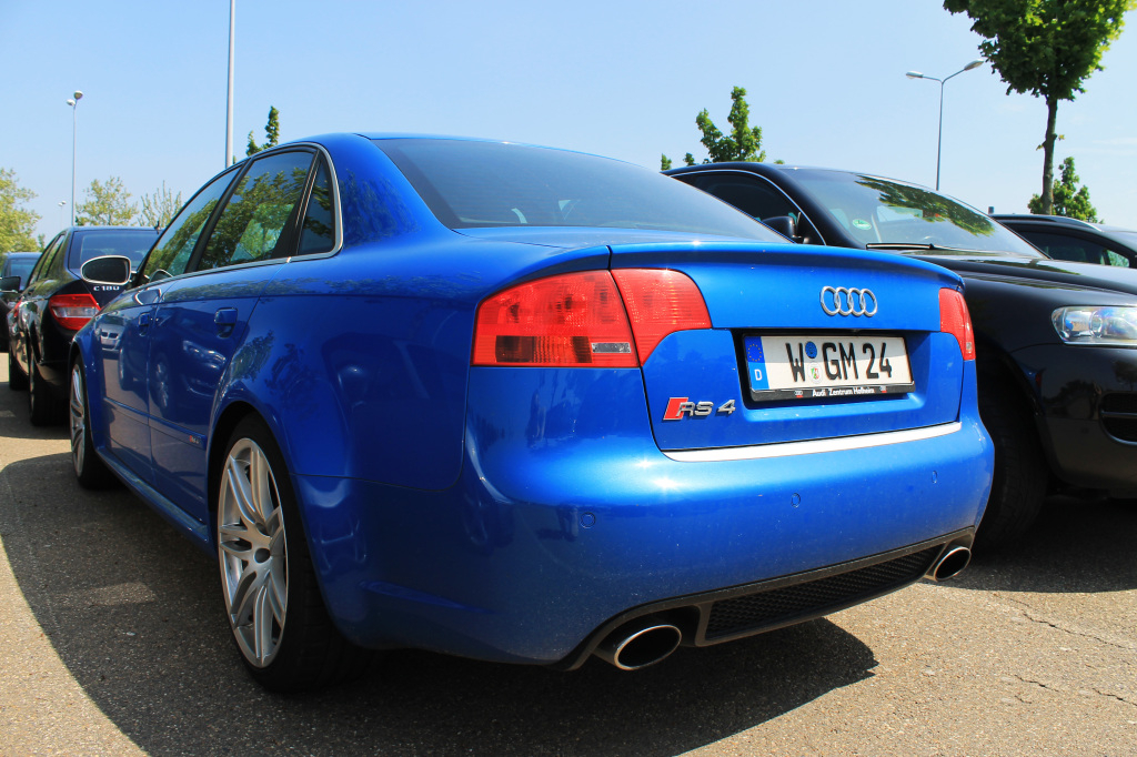 685087AUDIRS4850.jpg