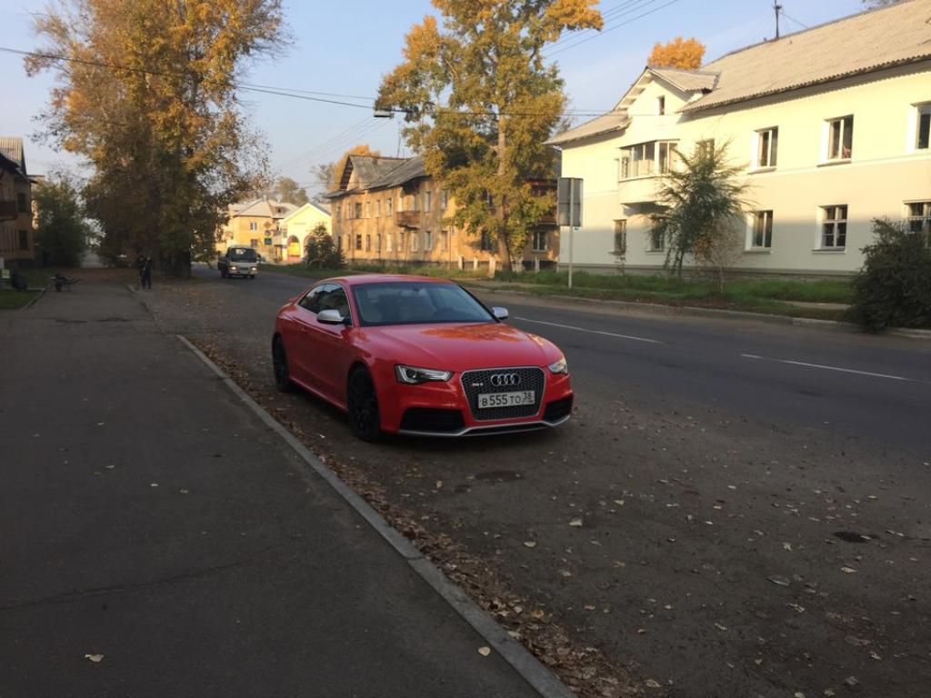 685250AUDIRS53169.jpg