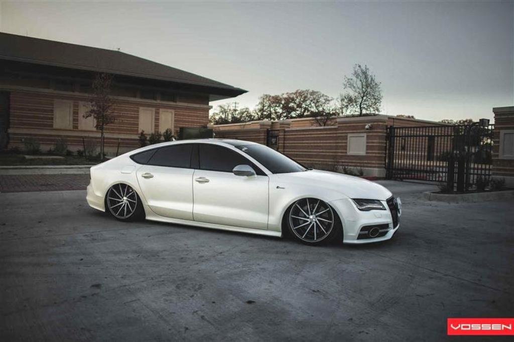 685878447AUDIA7.jpg