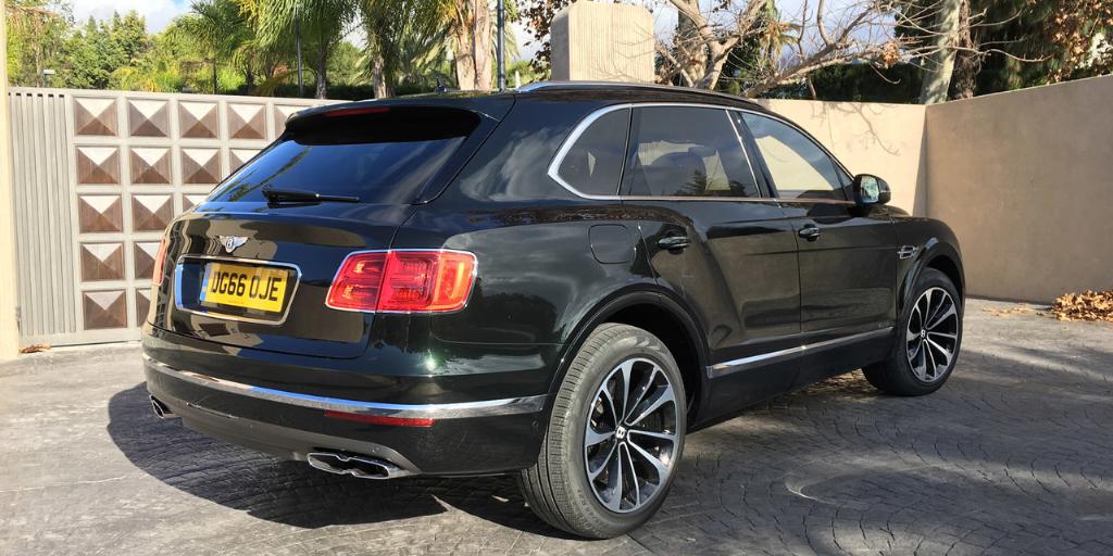 686506BENTAYGA0032.jpg