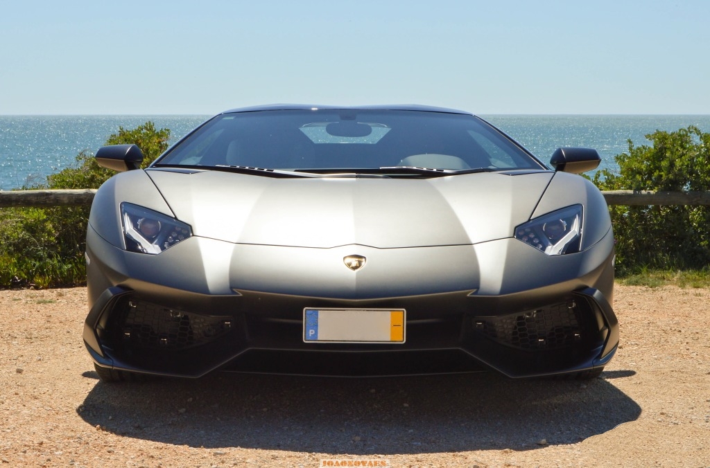 6872791015LAMBORGHINIAVENTADOR.jpg
