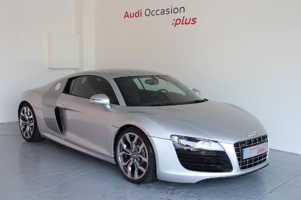 687932AUDIR8V10001.jpg