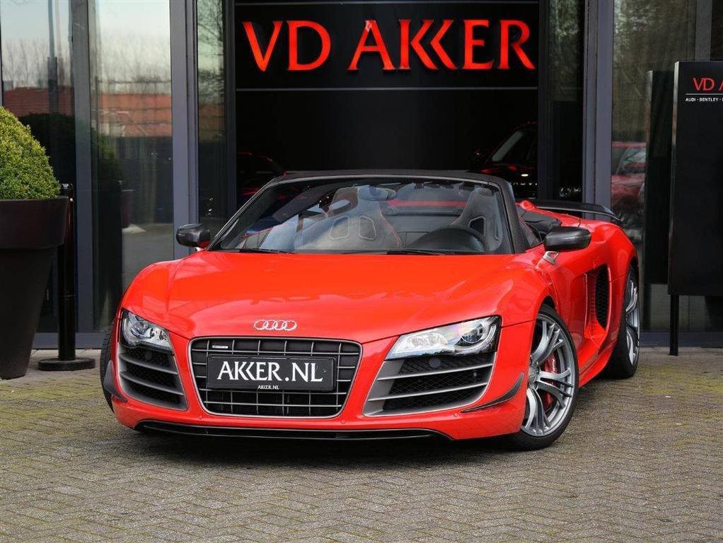 688666R8GT1518.jpg