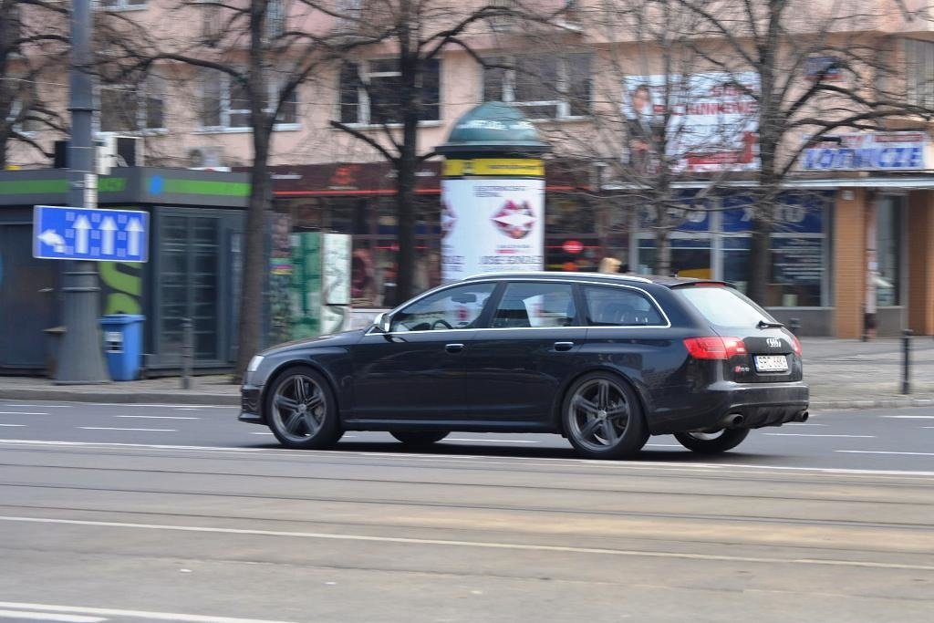 689350RS61096.jpg