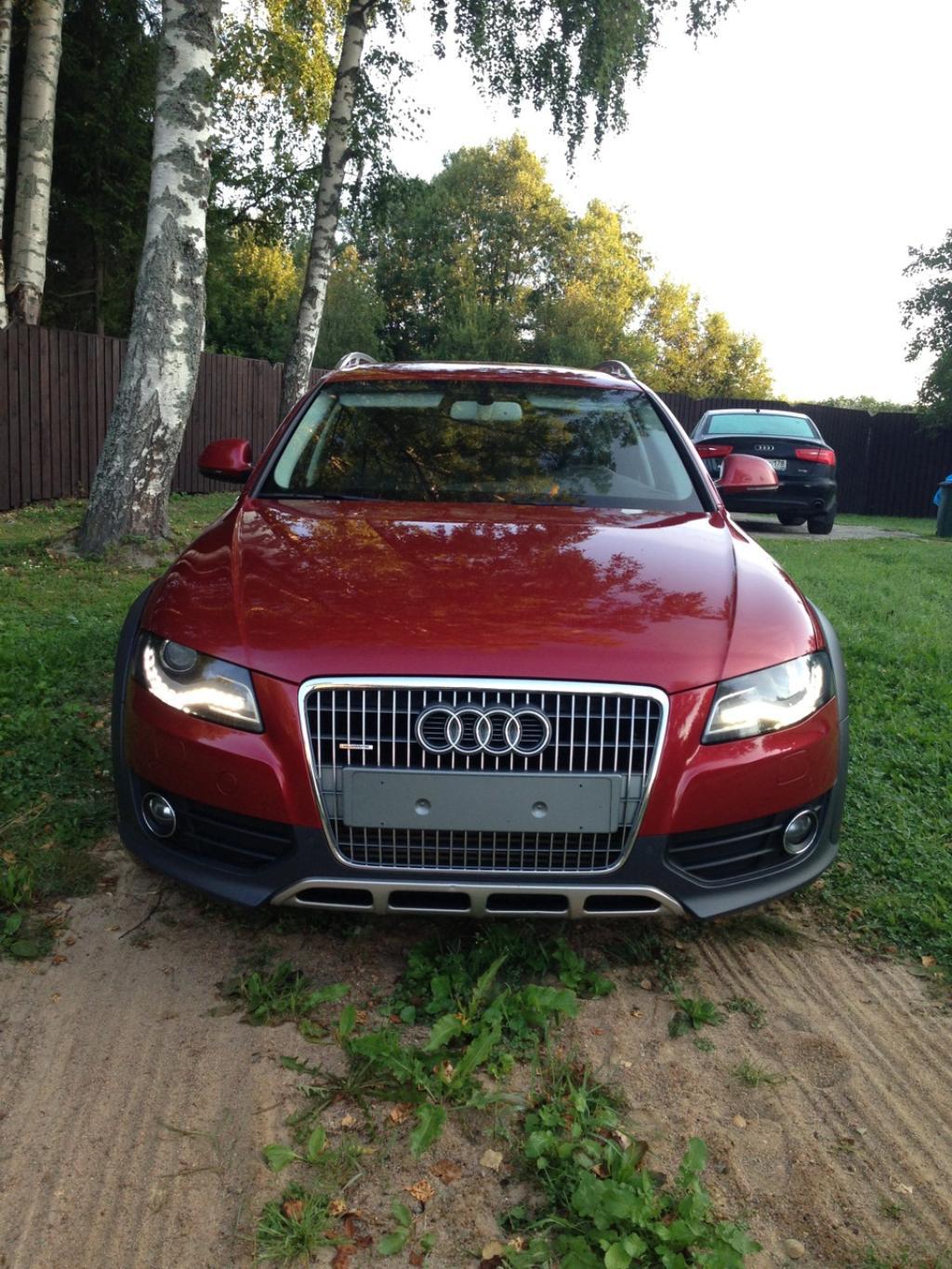 689446741AUDIA4ALLROAD.jpg