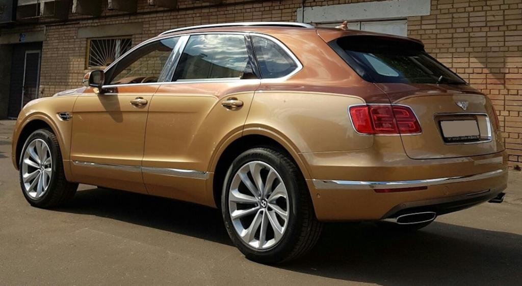 691491BENTAYGA0451.jpg