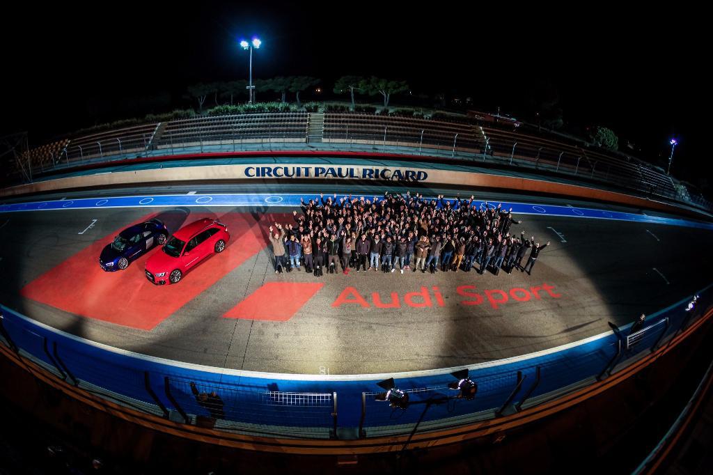 692169AUDIRS4B90136.jpg
