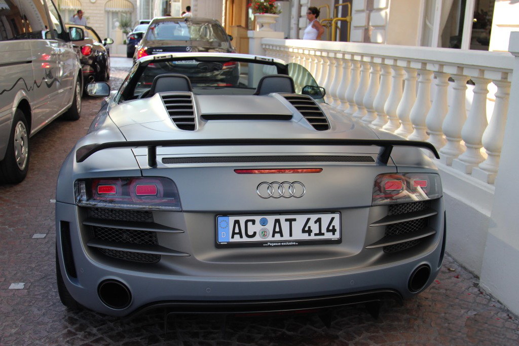 692942R8GT1109.jpg
