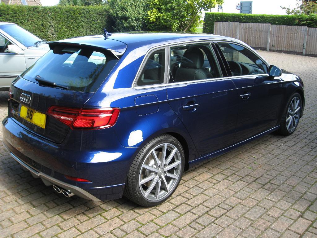 693370S38V2740.jpg