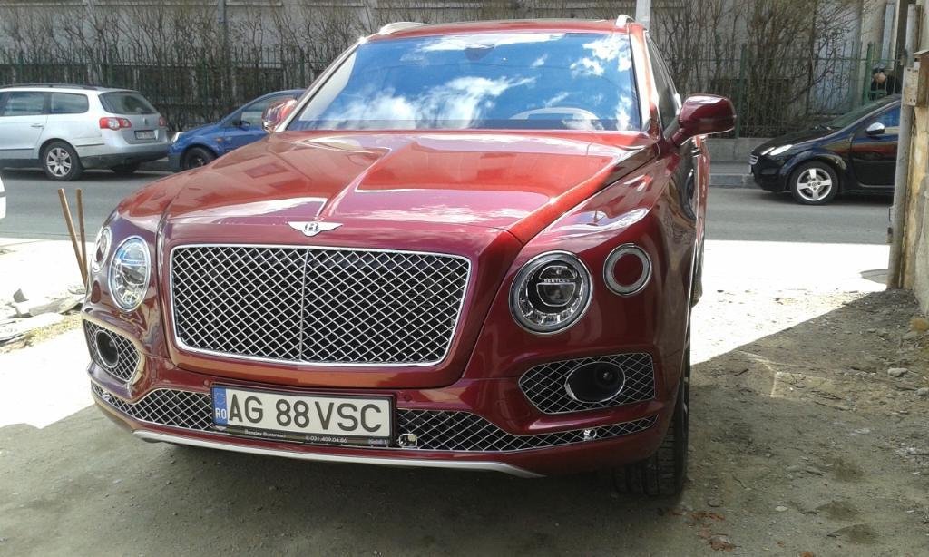 693810BENTAYGA0430.jpg