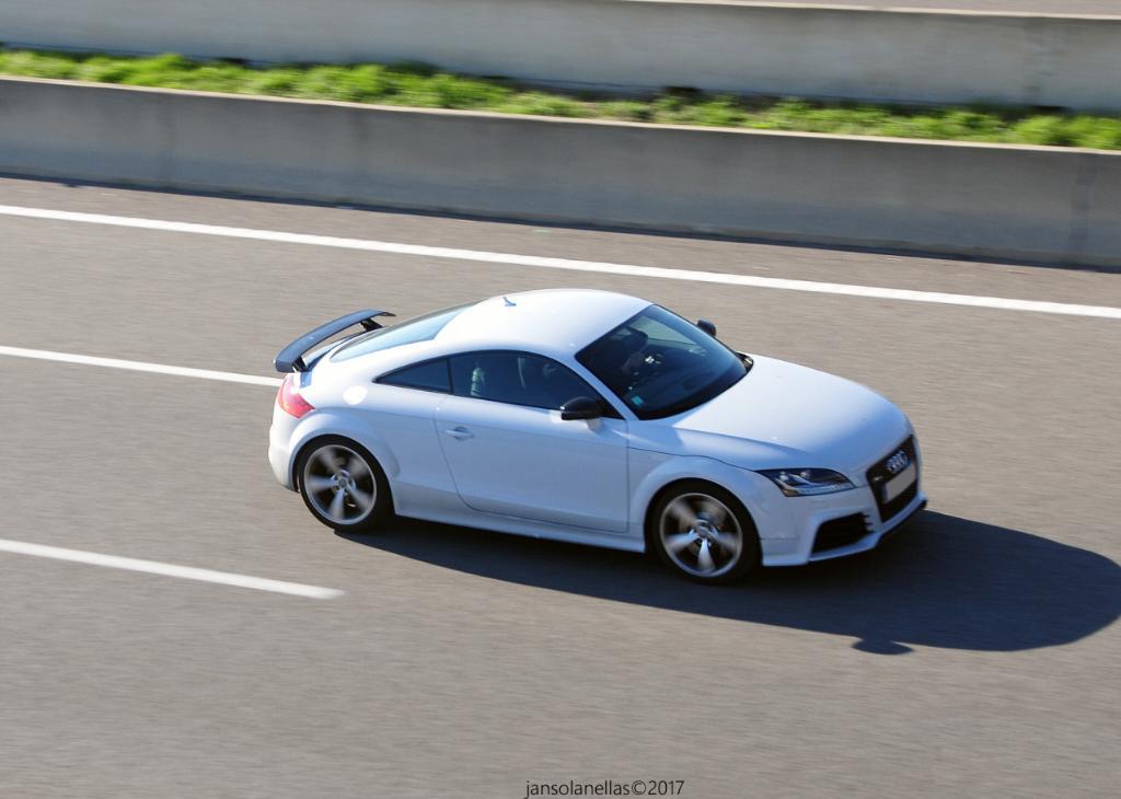 694583AUDITTRS2359.jpg