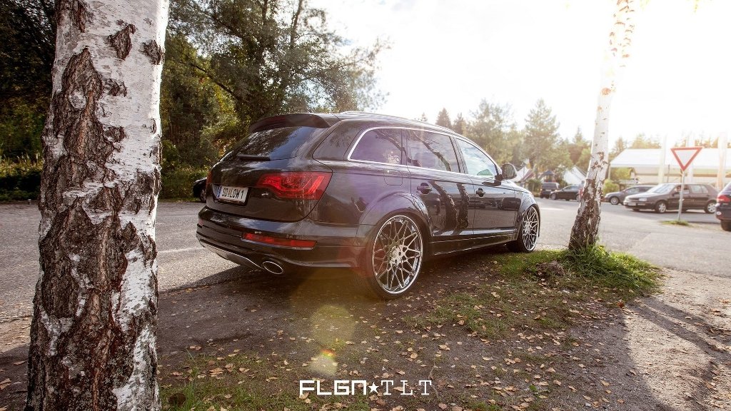 696562507Q7V12.jpg