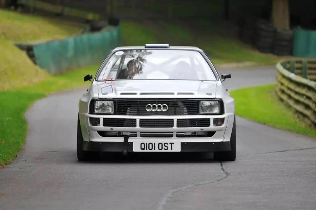 696985URQUATTRO633.jpg