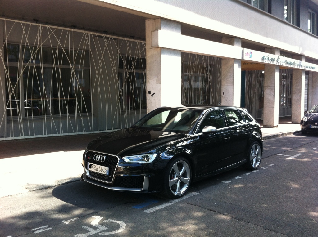 697026RS38V0344.jpg