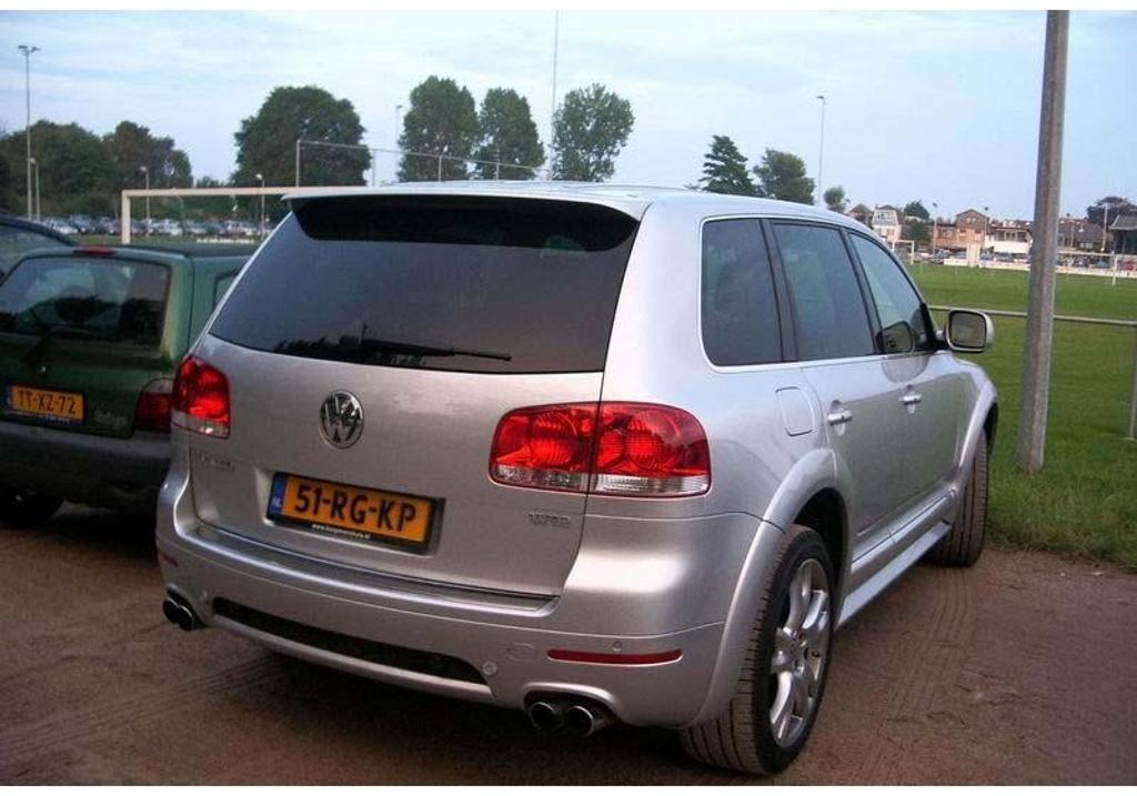697056W12TOUAREG395.jpg