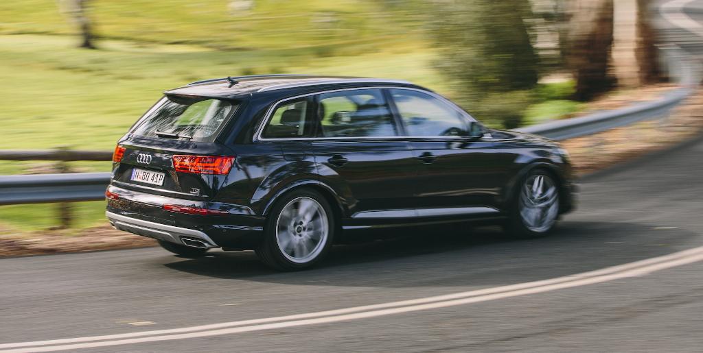 697368Q7MK2416.jpg