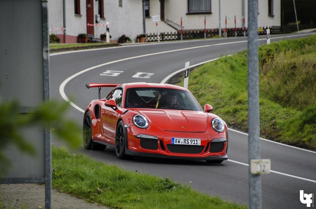 6975000125PORSCHE991GT3RS.jpg