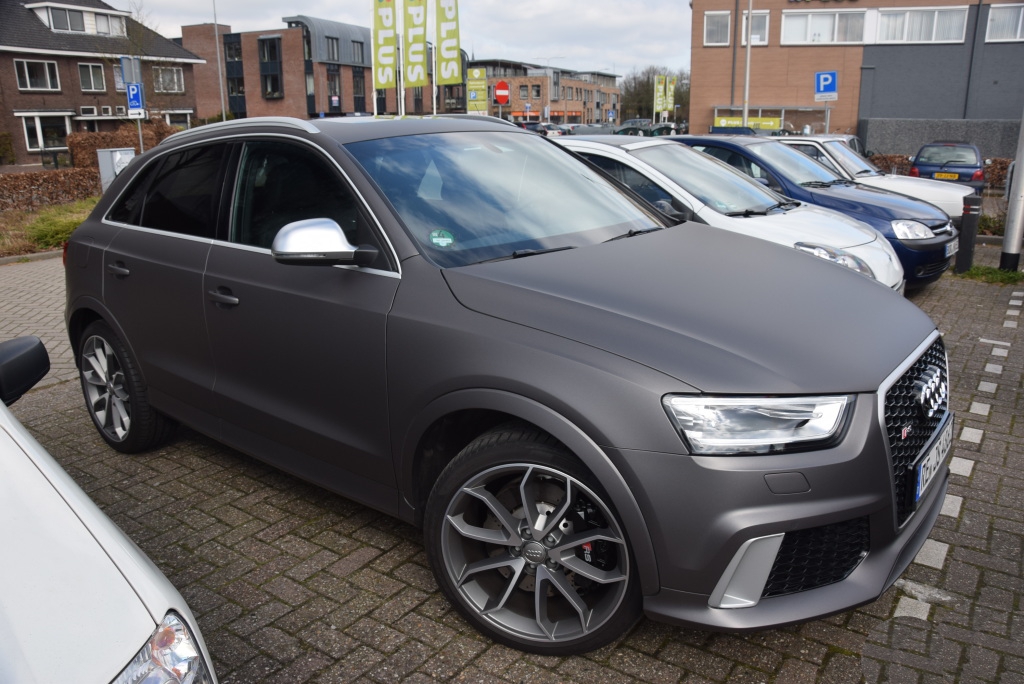 698077RSQ31176.jpg