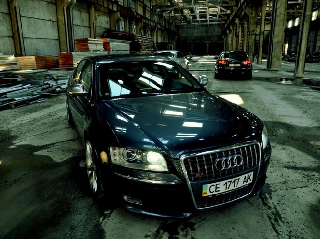 698560118S8ESQUIROU.jpg