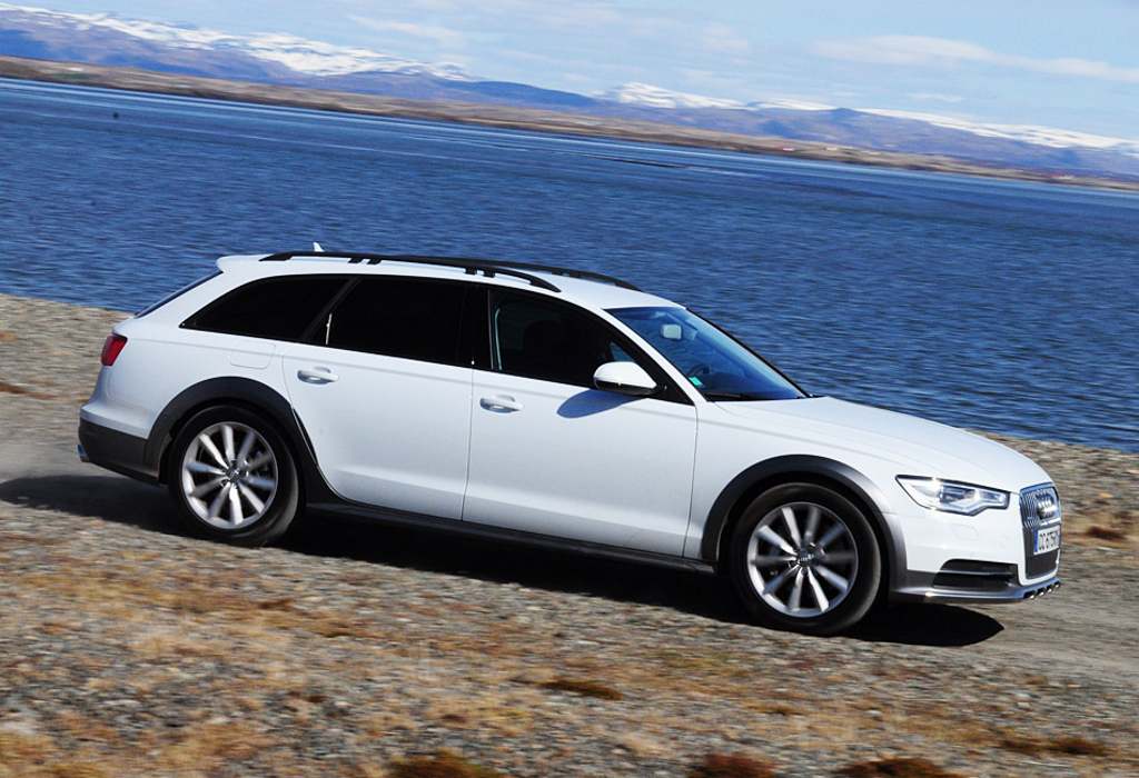 700901055AUDIA6C7ALLROAD.jpg