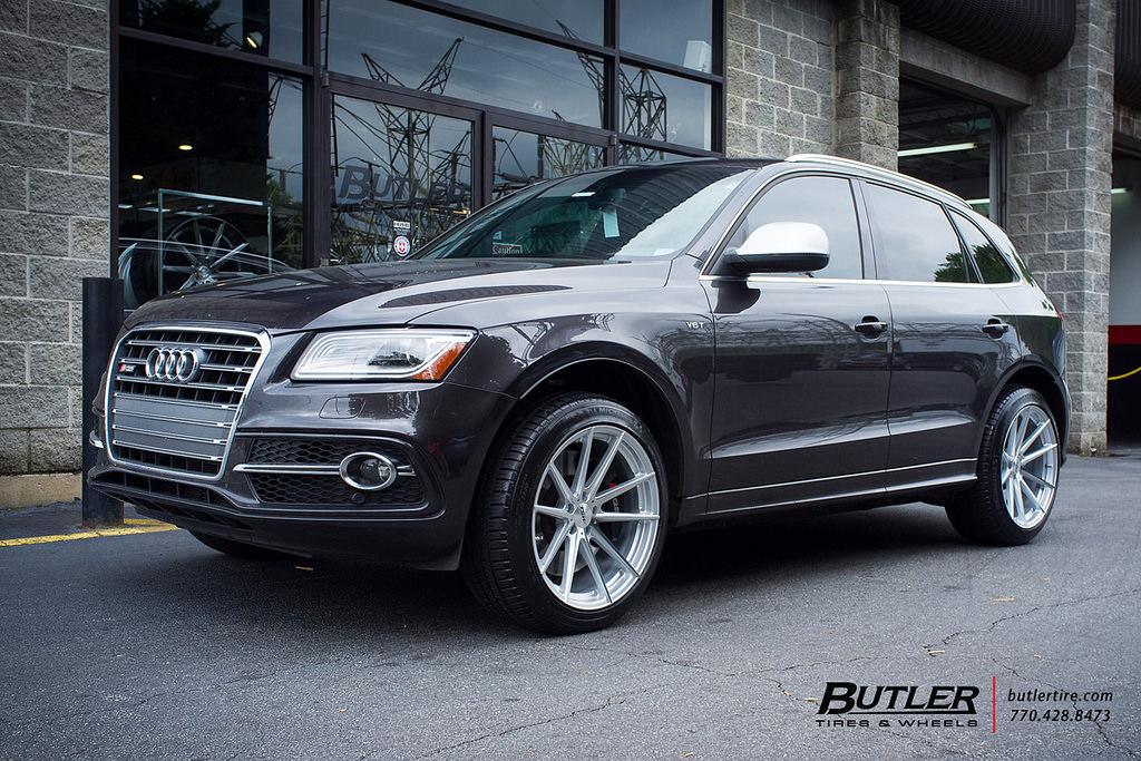 700978AUDISQ51570.jpg