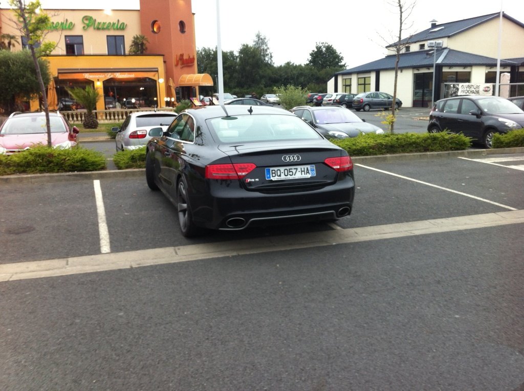 701178AUDIRS5799.jpg