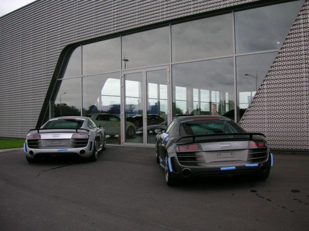 701838R8GT1864.jpg