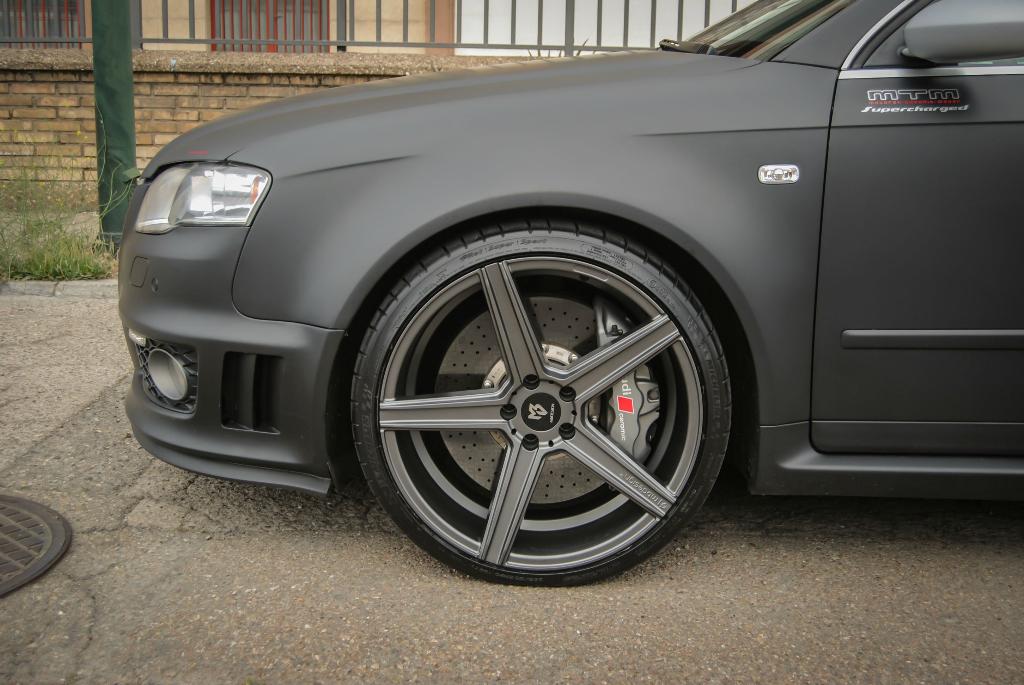 702068AUDIRS41555.jpg