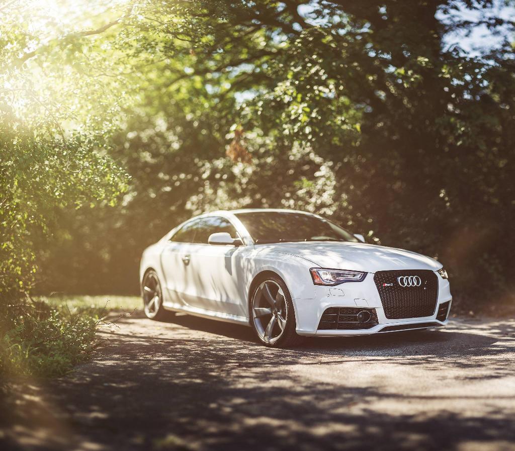 702569AUDIRS52691.jpg