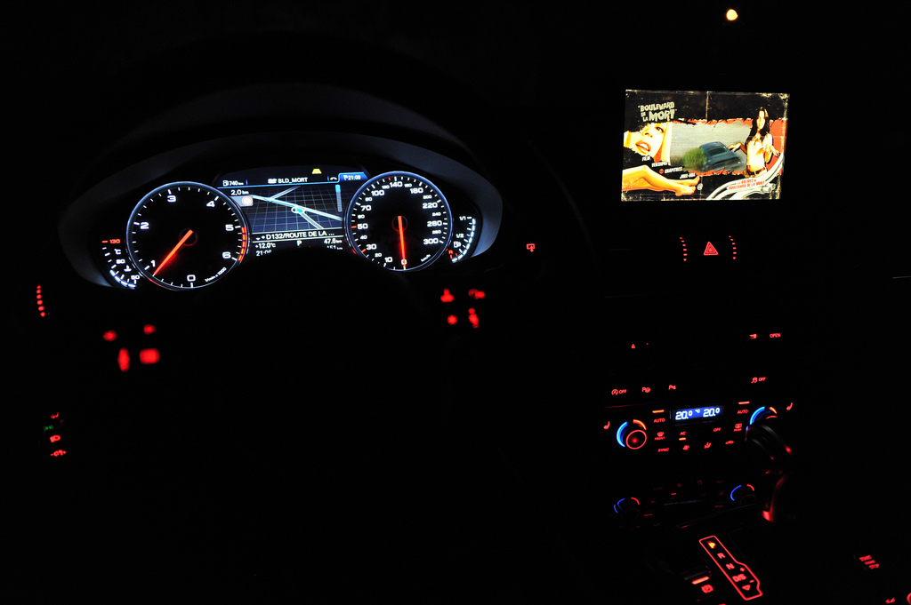 7040108529_15a65cd2d6_b.jpg