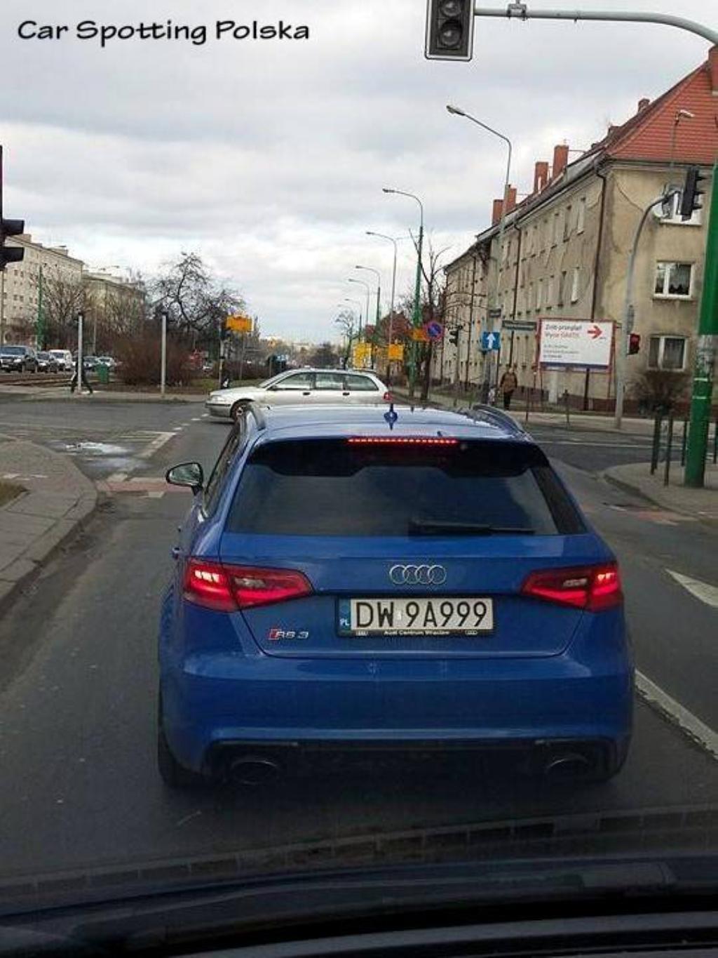 704171RS38V0954.jpg
