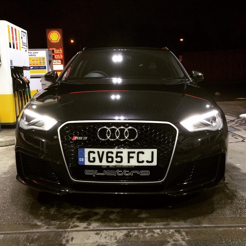 704316RS38V0891.jpg