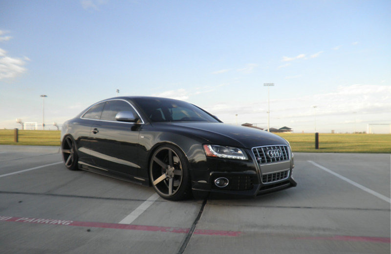 704914213S5ESQUIROU.jpg