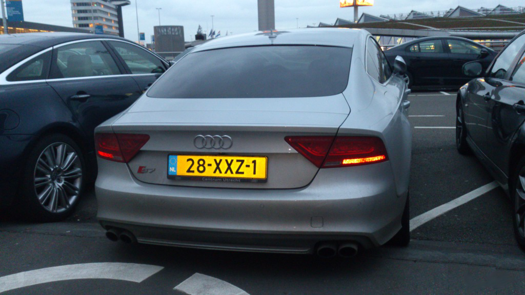 704933S7269.jpg