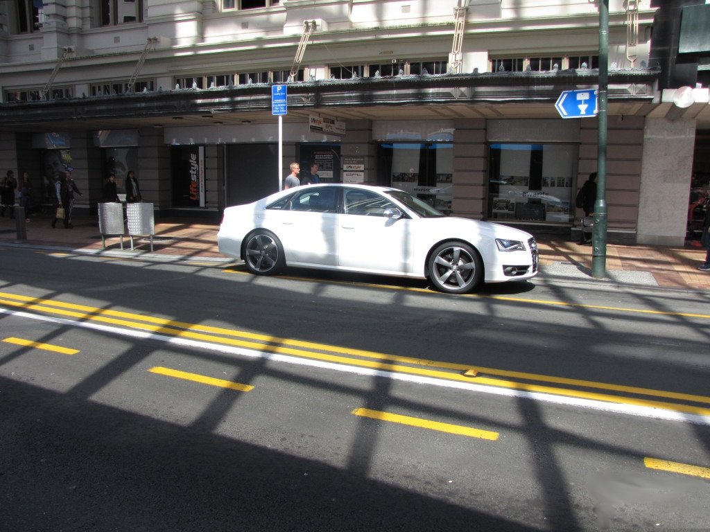 709261S8D4260.jpg
