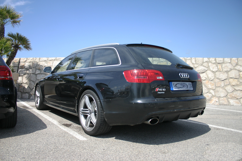 709379RS6748.jpg