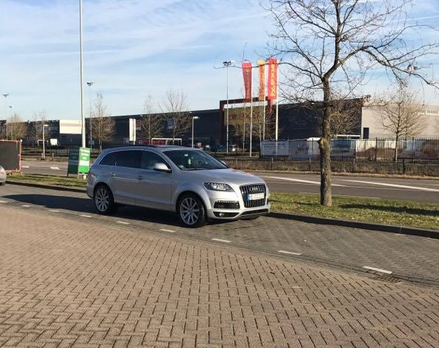 710.jpg