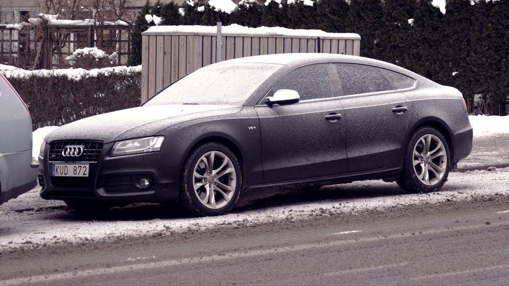 710188579S5.jpg