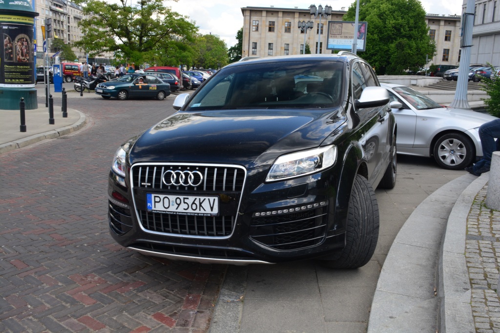 711228918Q7V12.jpg