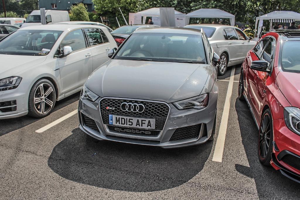 711521RS38V0765.jpg