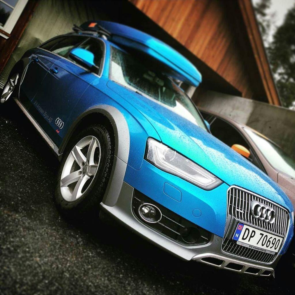 7119441652AUDIA4ALLROAD.jpg