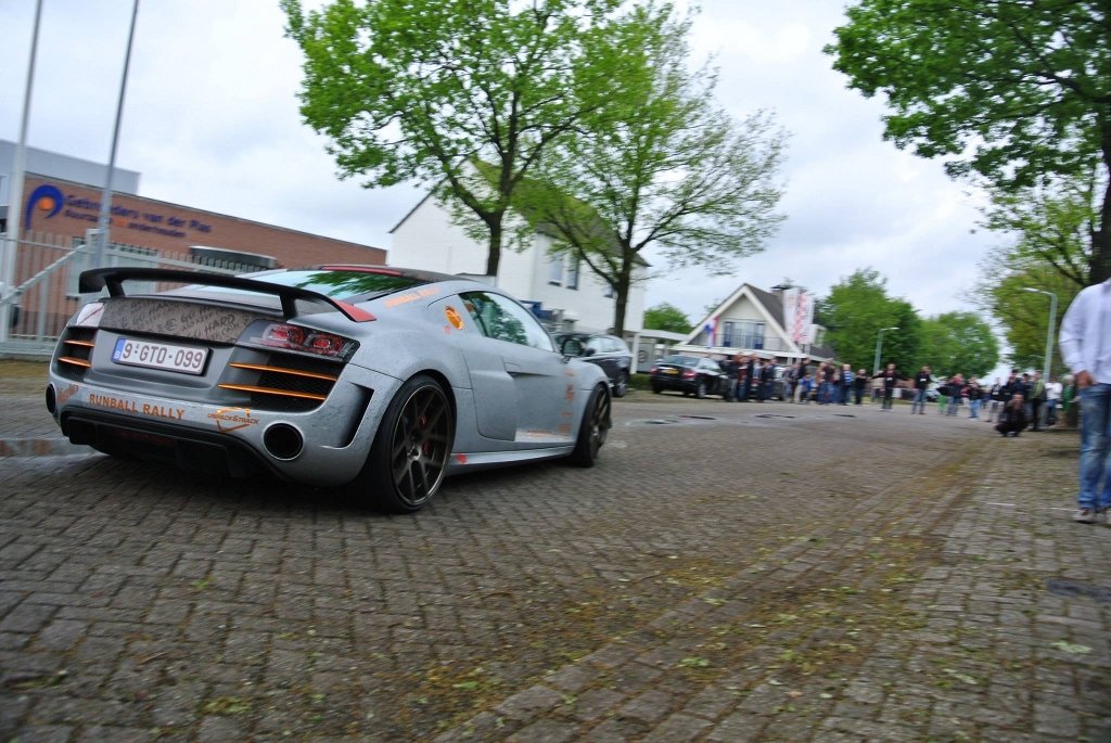713932R8GT1246.jpg