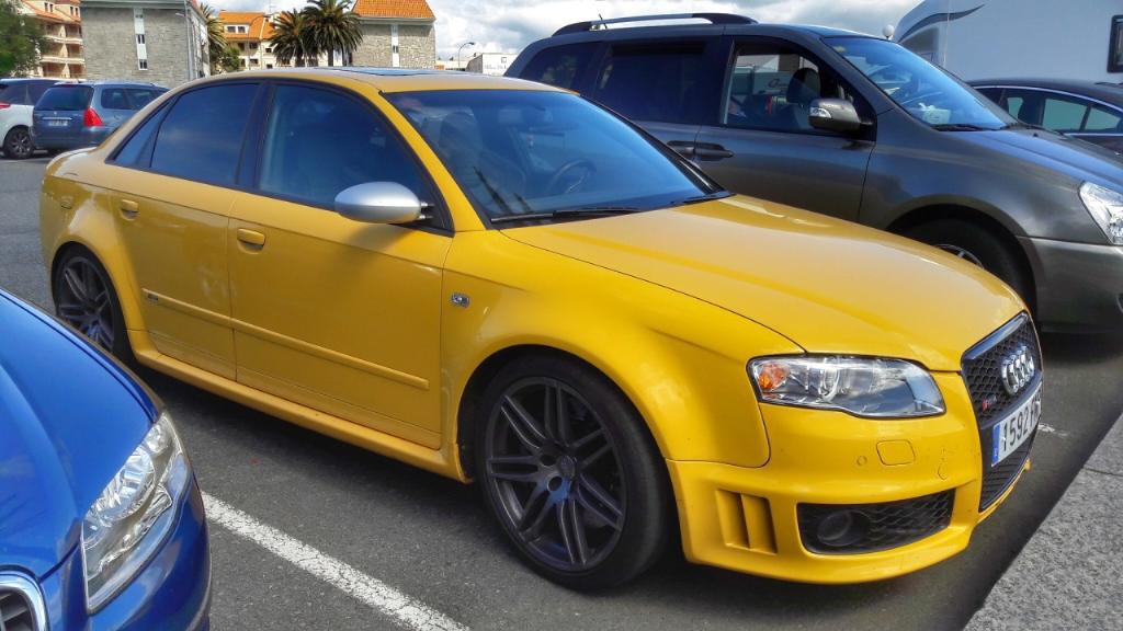 715098AUDIRS43385.jpg