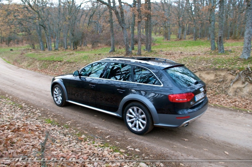 715826154AUDIA4ALLROAD.jpg