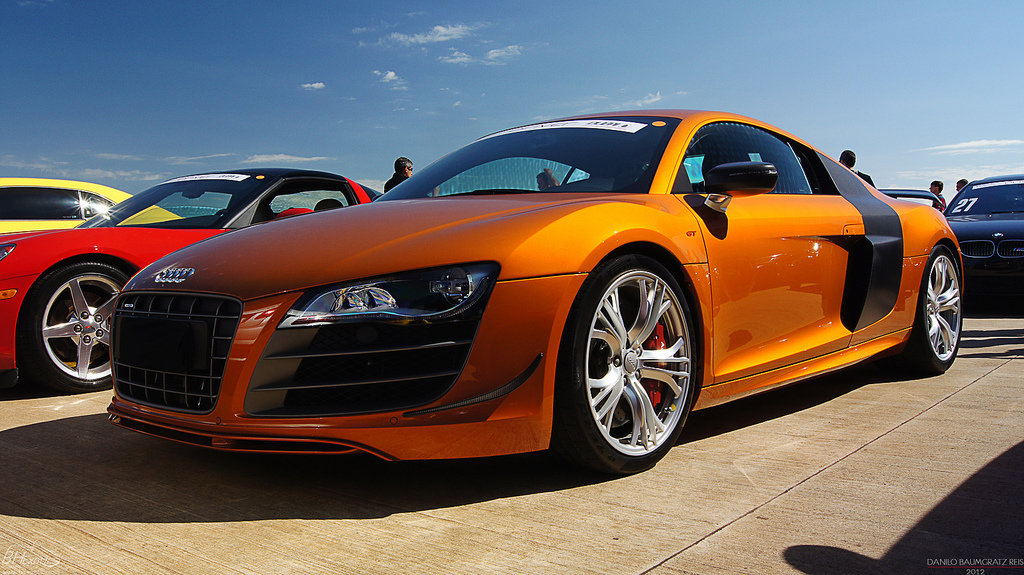 716533R8GT490.jpg