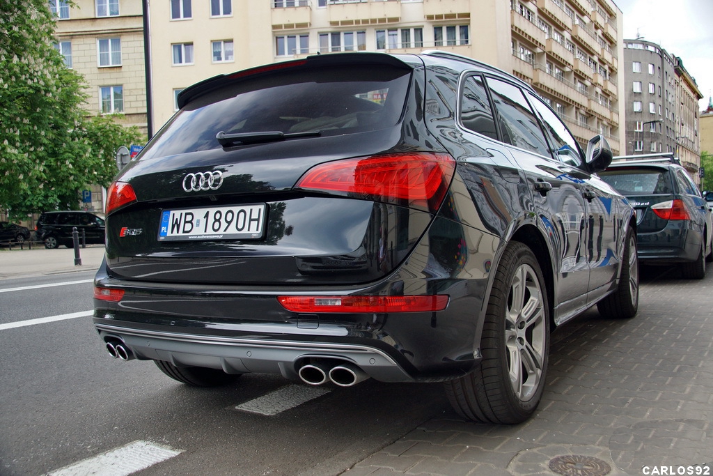 716885AUDISQ5489.jpg