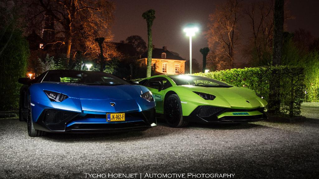 7188554184LAMBORGHINIAVENTADOR.jpg