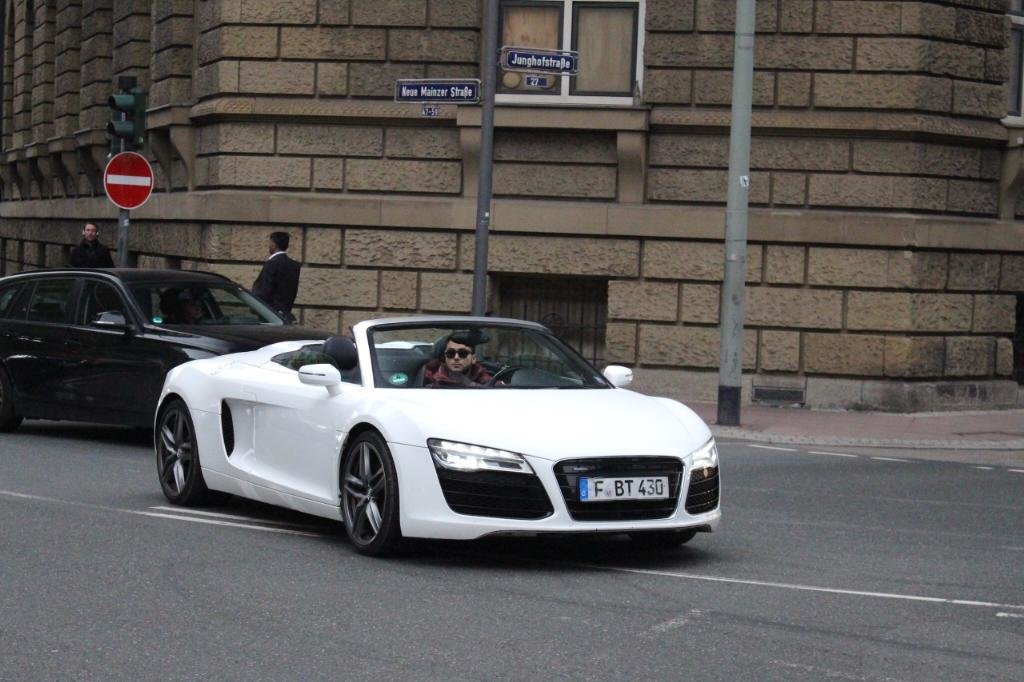 7191682855R8.jpg